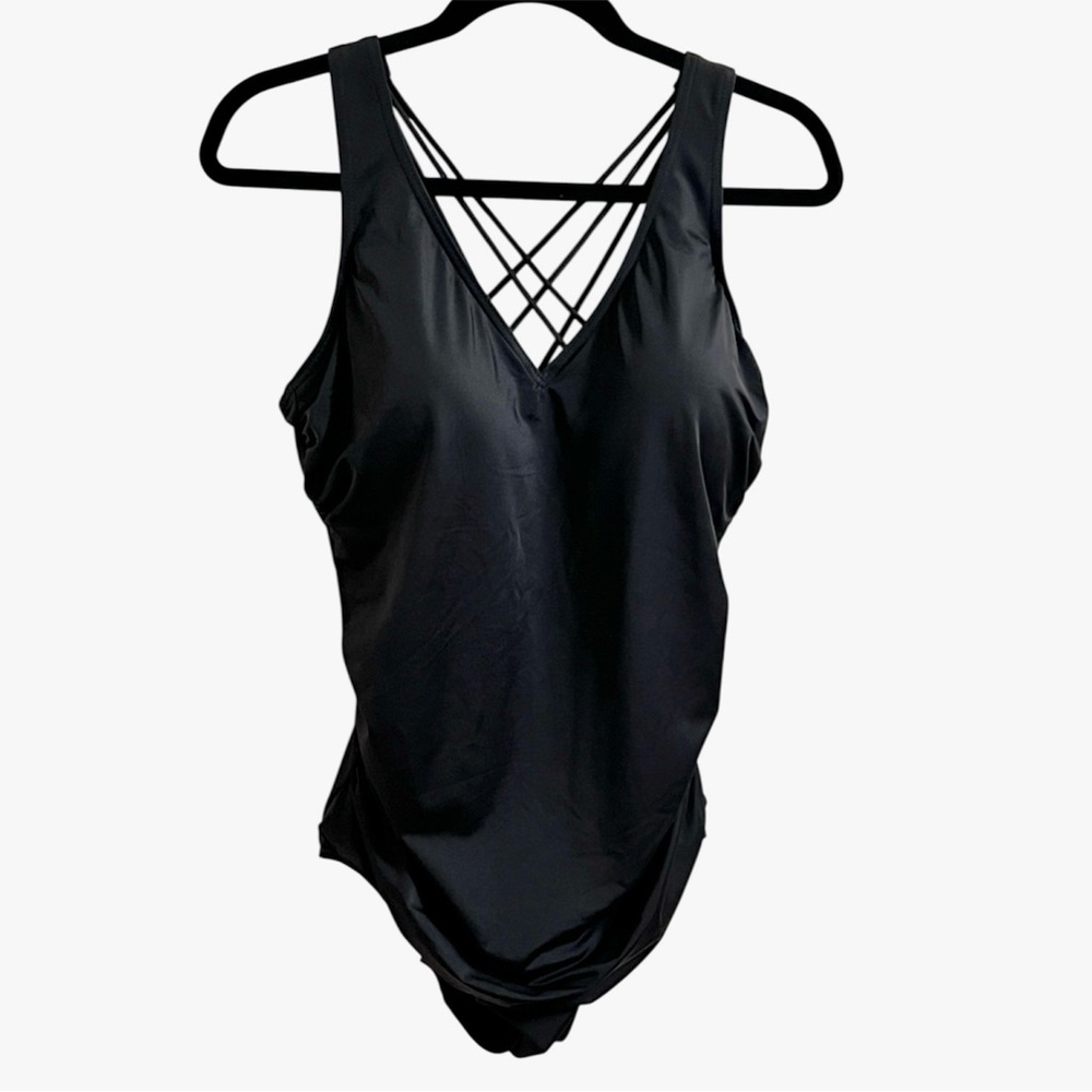 Dreamsuit by Miracle Brands Slimming Flattering One-Piece Swimsuit Black 18W